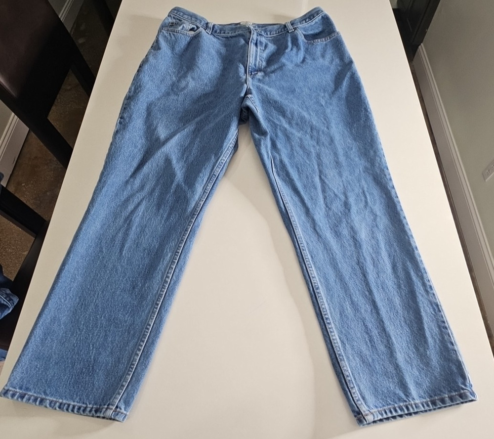LL Bean Womens Original Fit / Relaxed Light Wash Blue Straight Leg Sz 20 M/T